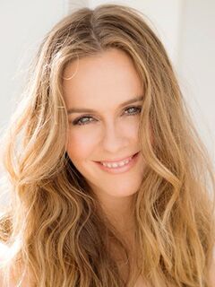 Alicia Silverstone